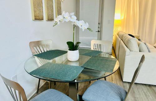 Cozy & Chic Frisco Scape - Foto 11