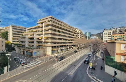 Beautiful 3 room apartment - Parking -Centre -Tram - Foto 13