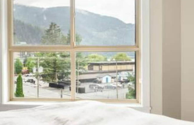 Penthouse Lake Home 3BR Amazing View - Photo 5