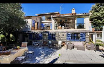 4 Bed Villa - Sleeps 8 - Pets - Pool - Parking - Foto 8