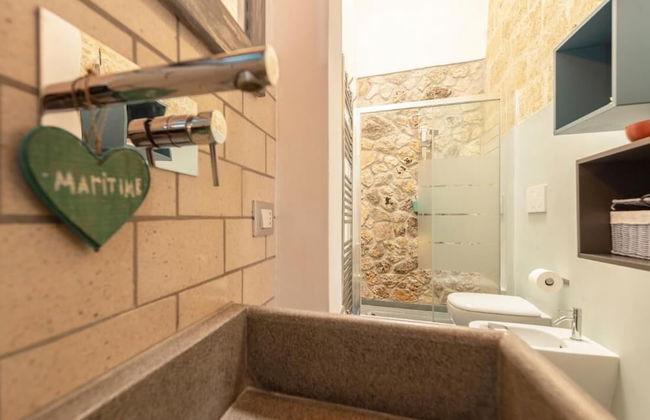 Little Home Holidays - Photo 10