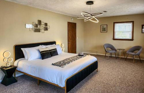 Hike, Golf and Swim! Rumbling Bald Resort Mtn Home - Photo 12