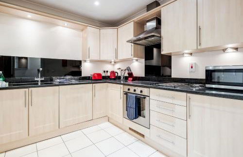 Roomspace Serviced Apartments - Royal Swan Quarter - Photo 4