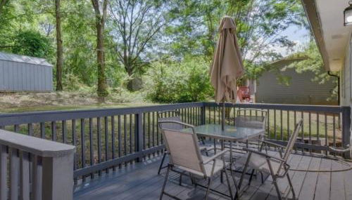 Athens home with Deck Near Sanford Stadium - Photo 4
