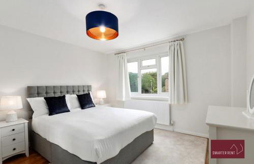 Holyport - Three Bedroom House - Parking - Foto 18