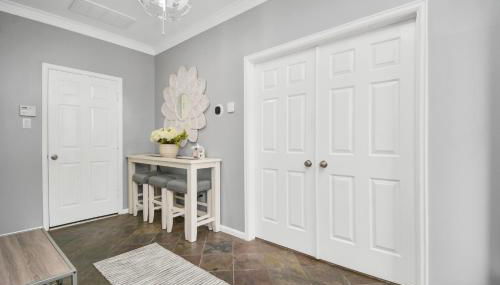 3BR 3Ba Upscale Luxury Home in The Heights - Foto 3