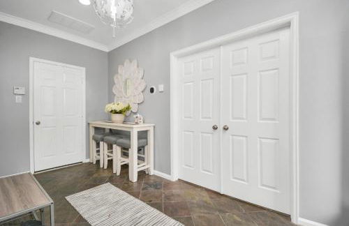 3BR 3Ba Upscale Luxury Home in The Heights - Foto 3