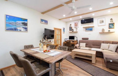 Lovely Apartment In Sinj With Wifi - Foto 3