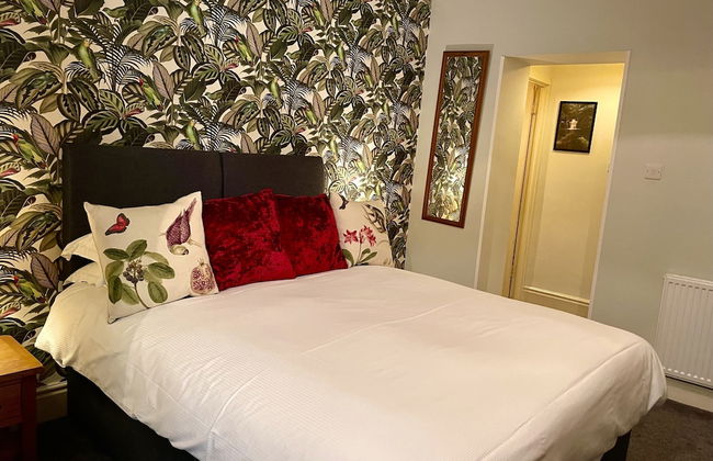 Milton House Studio Apartment Suites - Photo 54