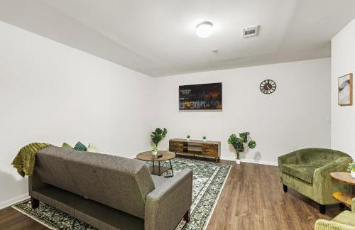 Urban Haven XL - NYC & Newark with free parking - Photo 17