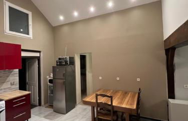 Venez respirer l'air de la Campagne a 70 km de de l'Océan, Villers sur Mers , Deauville ..... Maison de 100 m² ,sur une parcelle de 2000 m² 3 chambres toutes refaites , 2 salles d'eau , 2 toilettes , cuisine équipées . tous refait a neuf - Foto 14