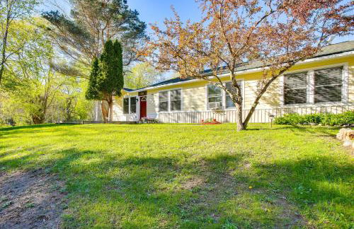 Relax Fireside! Frankfort Apt Near Dtwn and Beaches - Photo 23