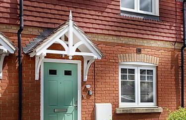 Wokingham - 2 bed House with garden - Foto 1