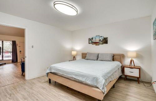 Whole 1 Bedroom Apt w Swimming Pool Condo 2 Mi to White Rock Lake! - Foto 24