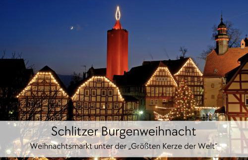 GRÄFIN MARTHA MARIA - stilvolles Apartment in der historischen Hinterburg Schlitz - mit Aufzug, Parkplatz, E-Ladestation & Garten - Fulda, Alsfeld, Bad Hersfeld 25-30 Min - Hunde willkommen - Foto 55