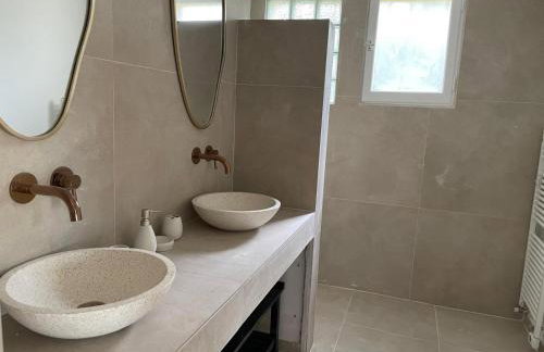 La Roche Bleue - Villa de charme avec vue exceptionnelle bord de mer piscine privée jardin et terrasse - Foto 25