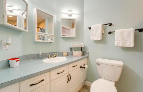 Coastal Sea Side Townhome - Walk to Beach! - Foto 20