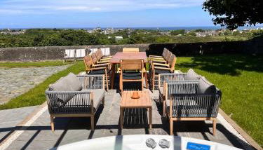 Luxury coastal retreat with sea views - Foto 2