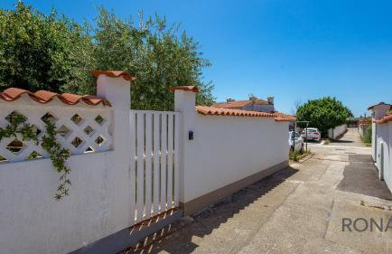 Rona apartments Lavanda and Lipa - Photo 33