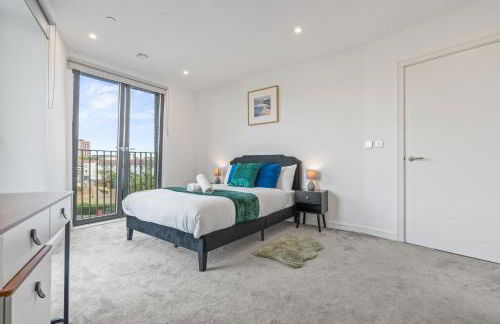 Luxury 3 bedroom with 2 bath at Plaistow opposite of station - Foto 14