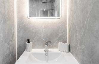 Luxurious 3 bed 1 Bath Stay Ideal for Families and Contractors - Photo 17