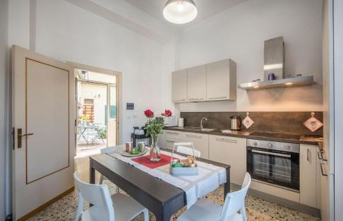 Beautiful Apartment In Monte San Savino - Foto 13