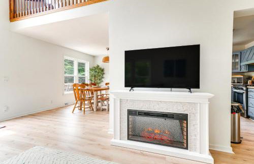 Modern Eckerty Home with Deck on Patoka Lake! - Foto 5