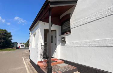 Am Abbehauser Bahnhof - Foto 1