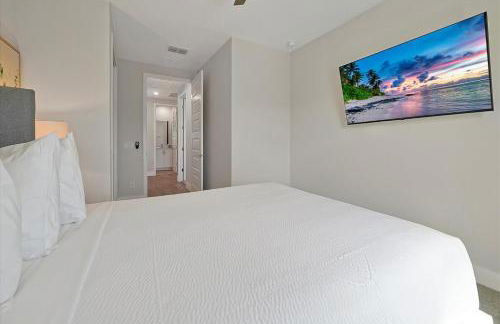 Cozy 3 Bedroom Townhouse Near Disney w/ Patio - Foto 6