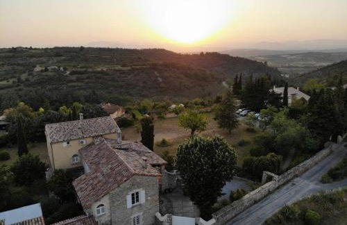 Maison avec jardin à Villeneuve-de-Berg, piscine partagée - Photo 18