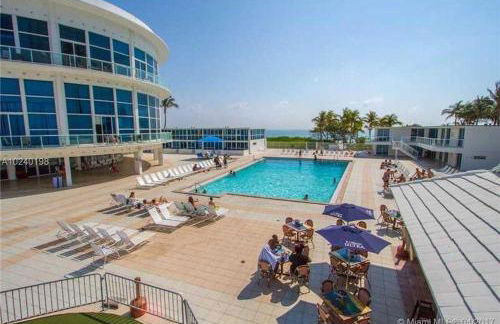 Castle Beach Club Apartments - Photo 12