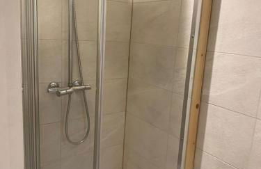 FABULOUS Self contained GARDEN STUDIO EGHAM - Foto 8