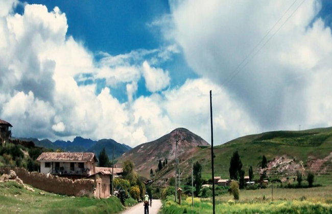 Tour privado en bicicleta a Maras y Pachar con degustación en una cervecería artesanal - Foto 2