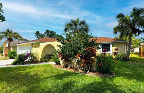 House with private Pool, close to beaches, Golf - Foto 1