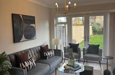 Spacious house for 7 - Ideal for Solihull NEC - Work and Family Groups - Foto 2