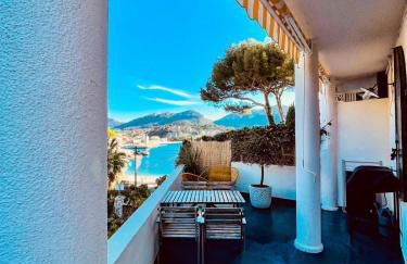 AU BORD DE L'EAU Studio climatisé avec Terrasse et vue mer à 40m de la plage - Foto 18