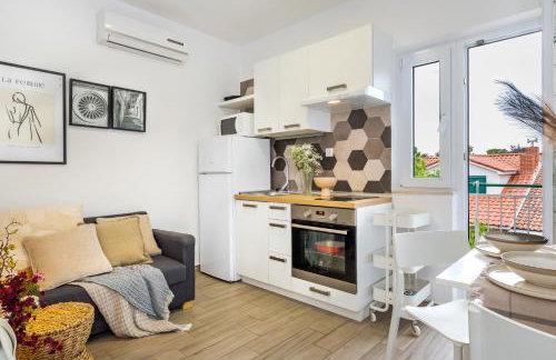 Charming renovated apartment next to the sea - Foto 4