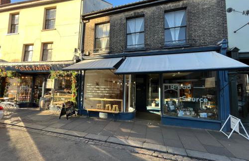 Charming 1 bed loft in 16C house in city centre - Foto 13