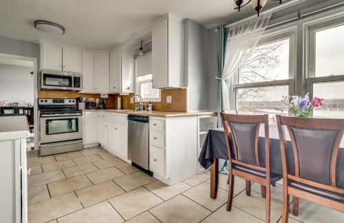 Ice Fishing and Winter Hikes! Belleville Lake House - Foto 10