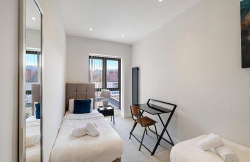 Luxury 5 Bedroom, 4 Bathroom Home in Purley - Foto 19