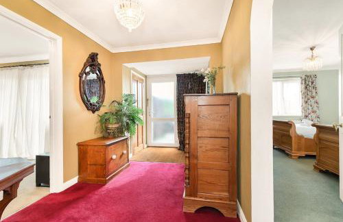 2-Bed Home with Free Parking - 2 min Walk to Bus - Foto 16