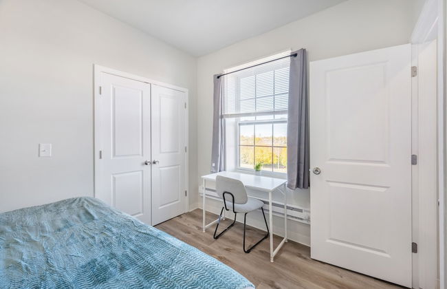 Modern Retreat Near Henry Ford - Foto 16