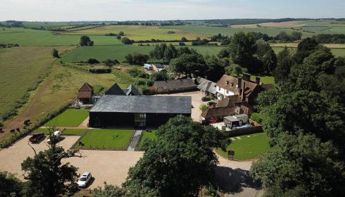 The Farmhouse at Redcoats - Foto 5, Garden, Lobby or reception