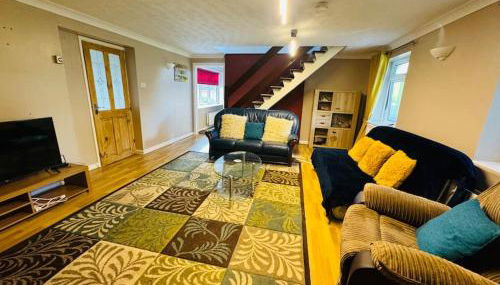 Contractors families free parking Ramsey Road - Foto 2