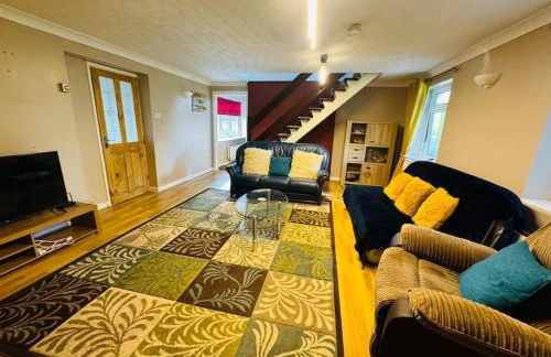 Contractors families free parking Ramsey Road - Foto 2