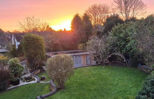 Clarence Cabin, King Bed & Free Parking - Foto 4