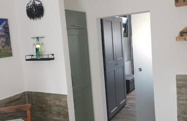 Pauls Hexenhaus Wohnung Hexe mit Fahrrad Garage und Innenhof für Motorräder - Foto 21