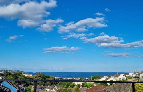 3 Bedroom Bungalow with great Sea Views, Private Hot Tub & Gardens - Foto 30