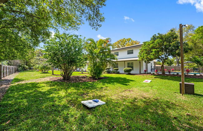 Luxe Largo Retreat: Pool, Games, Basketball & More - Foto 32