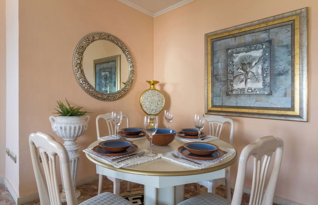 1 Line Beachfront Apartment With Stunning sea View - Foto 9